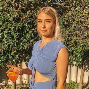 Meet your Posher, Nicole